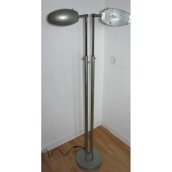 Lampa vintage z regulacją natężenia światła – ujęcie boczne